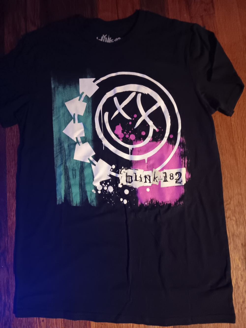 Blink-182 Black Short Sleeve Graphic Tee - Pink & Teal Accent Unisex Small